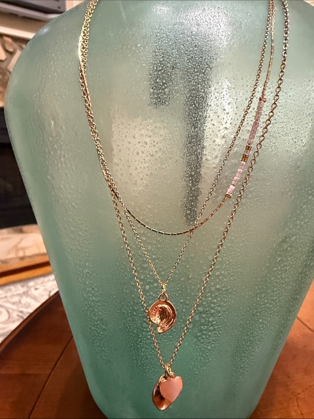 Gold Plated Layered Seashells and Heart Pendant Necklace Set from Anthropologie🔥 - Picture 4 of 16